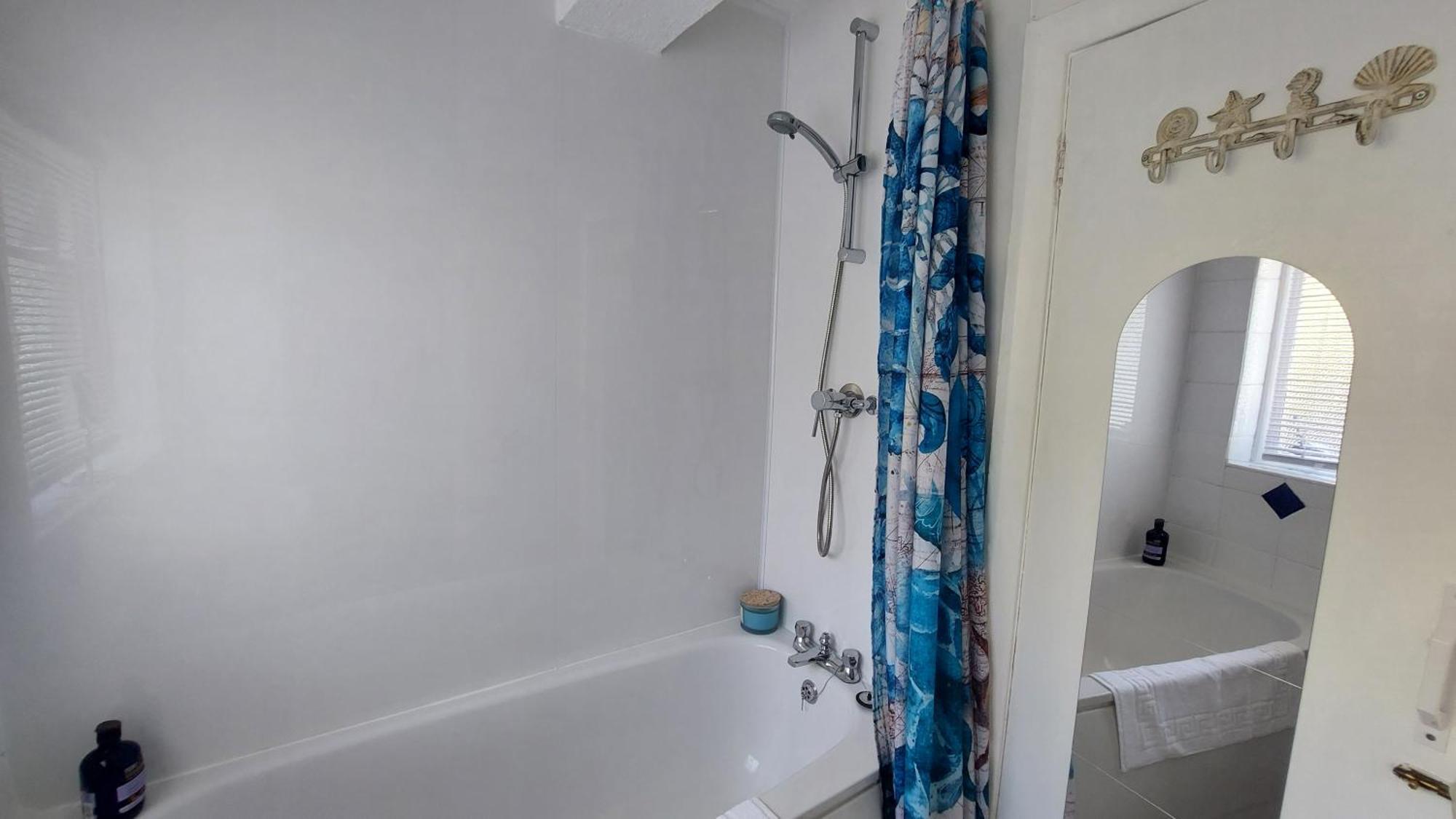 Pebbles Place Brighton Room photo